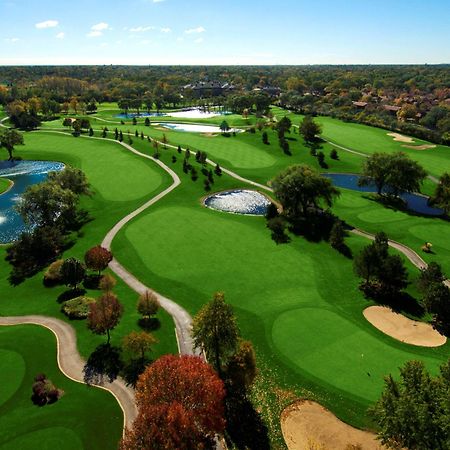 Hilton Chicago Oak Brook Hills Resort y Centro de Conferencias Exterior foto