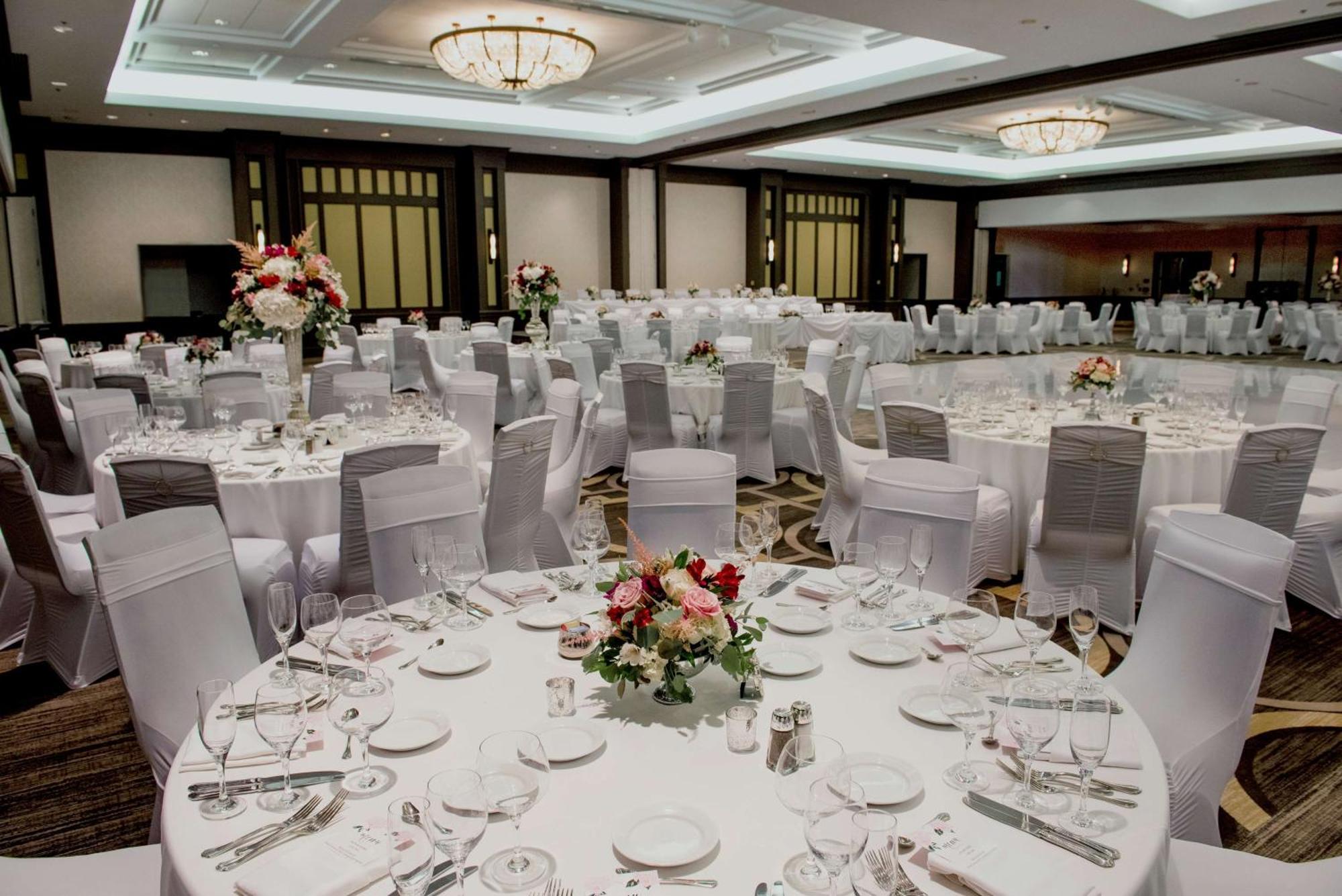 Hilton Chicago Oak Brook Hills Resort y Centro de Conferencias Exterior foto